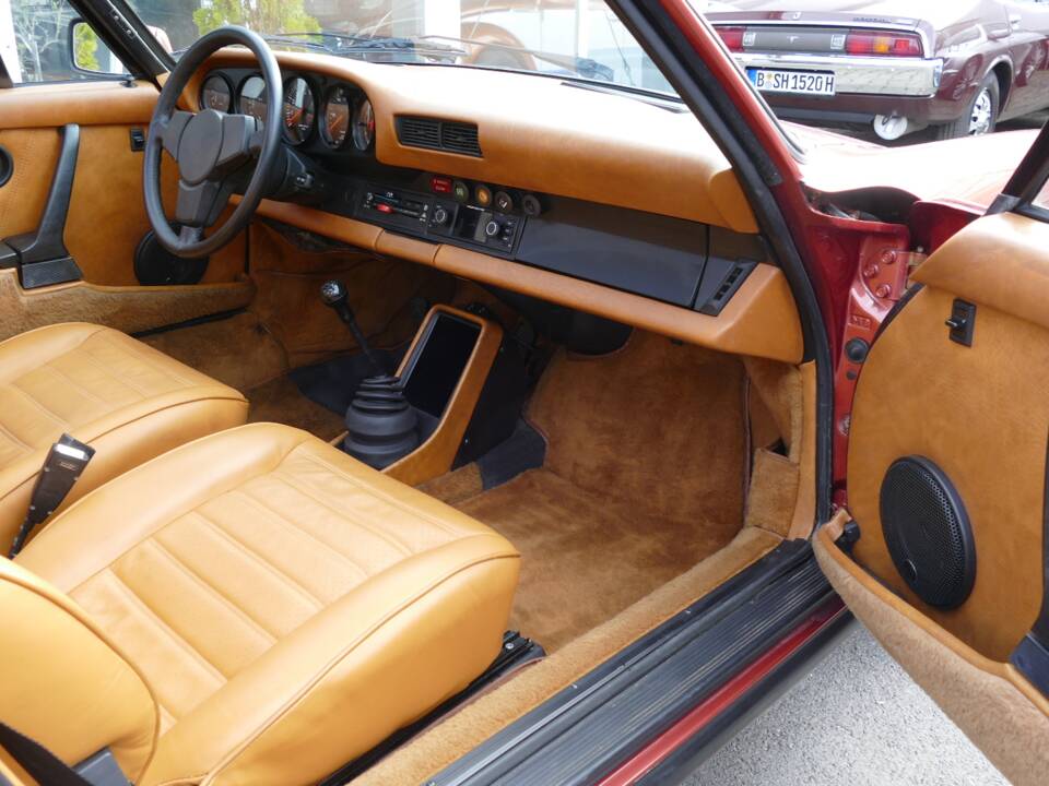 Immagine 17/20 di Porsche 911 2.7 S (1977)