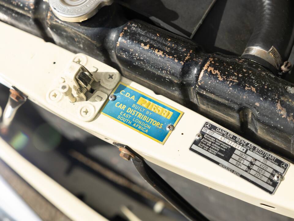 Bild 27/40 von Mercedes-Benz 230/4 (1976)