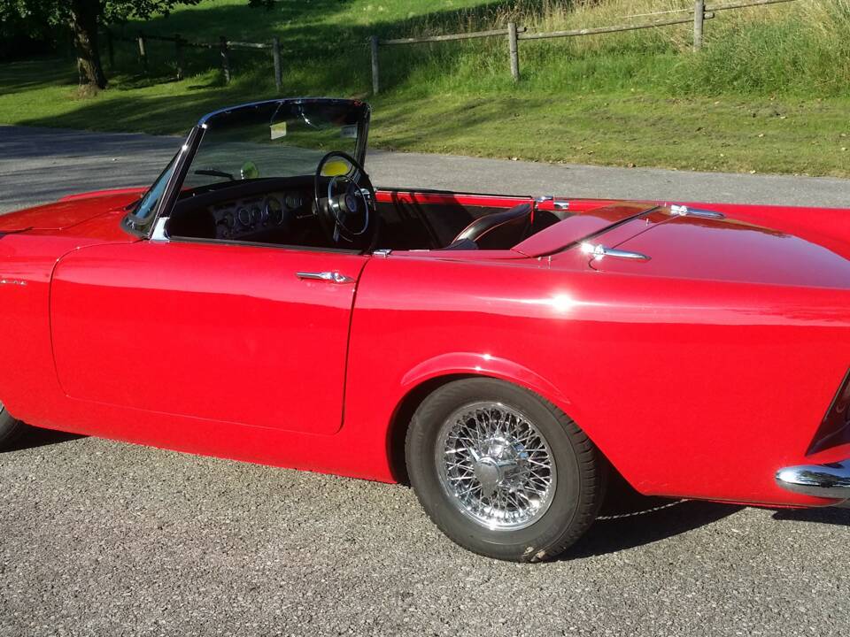 Image 2/10 of Sunbeam Alpine Mk I (1960)