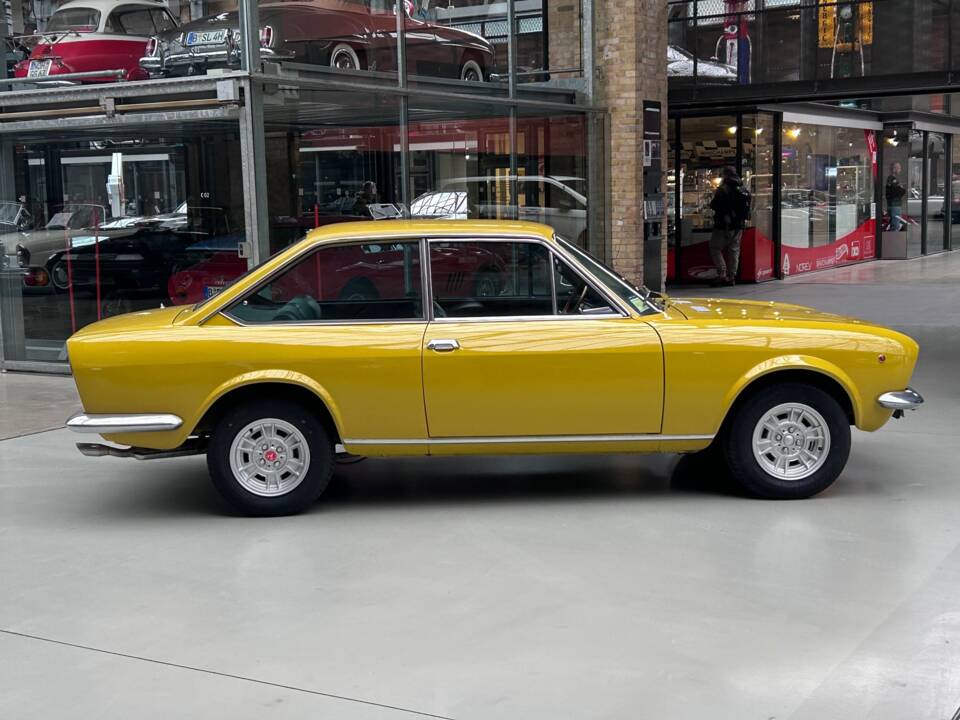 Bild 4/32 von FIAT 124 Sport Coupe (1971)