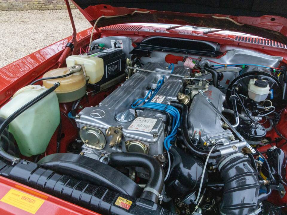 Bild 8/50 von Mercedes-Benz 280 SLC (1975)