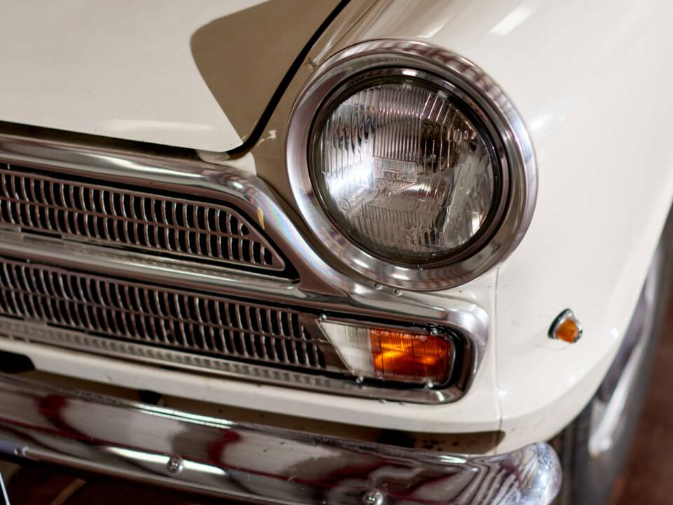 Bild 17/23 von Ford Cortina 1200 Deluxe (1965)