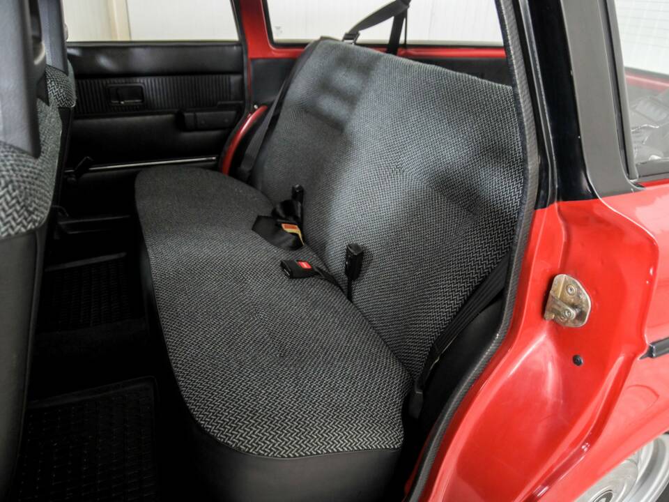 Imagen 34/50 de Volvo 240 Turbo (1983)