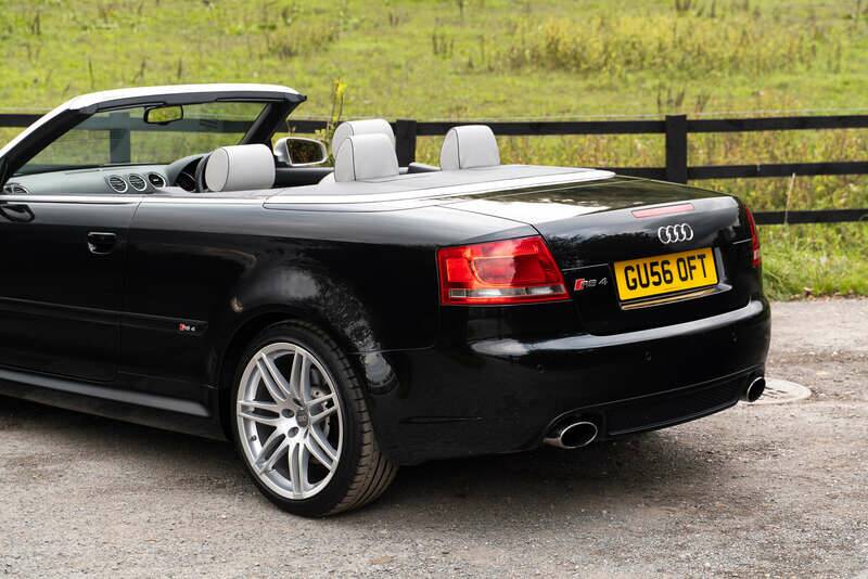 Bild 15/35 von Audi RS4 (2006)