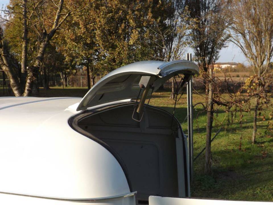 Image 33/44 of Renault R 4 F4 (1982)