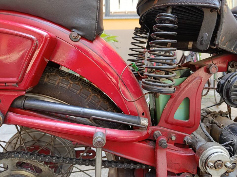 Image 26/46 of Moto Guzzi DUMMY (1955)