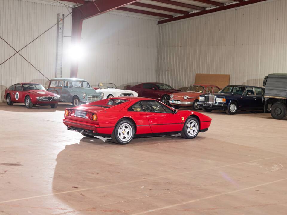 Image 7/79 of Ferrari 328 GTB (1985)