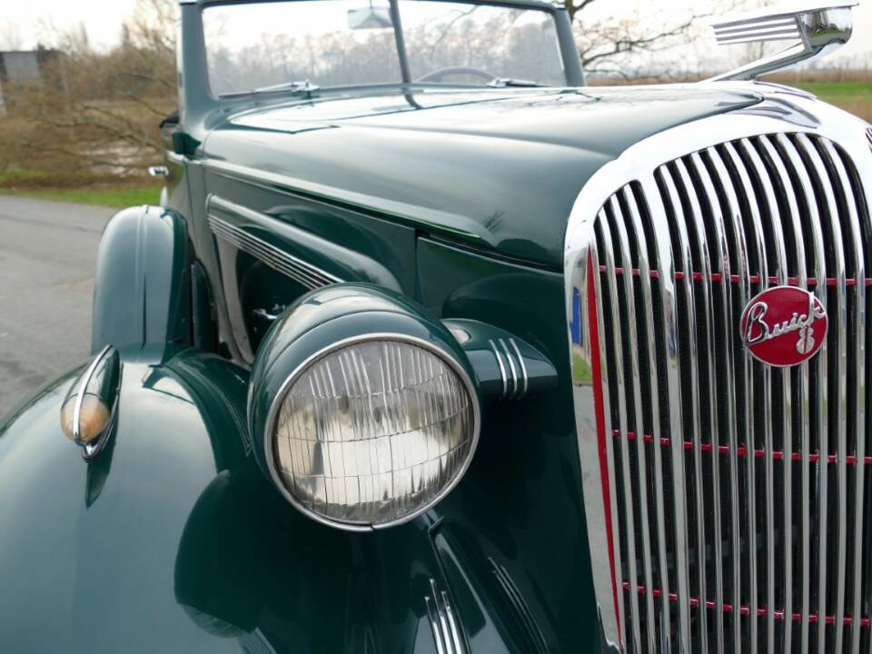 Image 13/20 of Buick Serie 40 (1936)