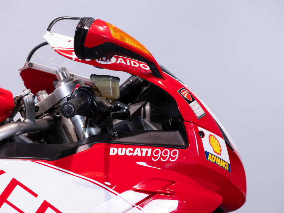 Immagine 39/50 di Ducati DUMMY (2003)