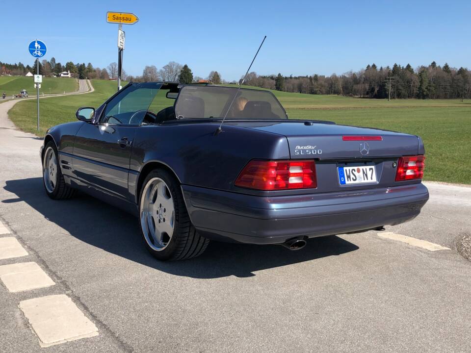 Imagen 16/24 de Mercedes-Benz SL 500 (2000)