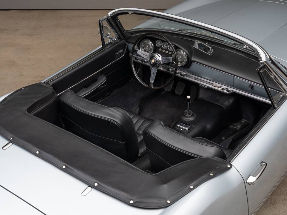 Bild 18/36 von Maserati 3500 GT Spyder Vignale (1962)