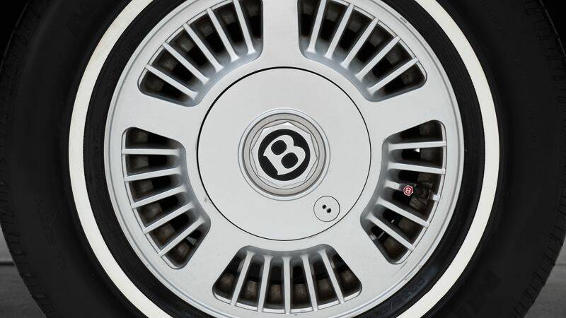 Image 3/15 of Bentley Continental (1988)