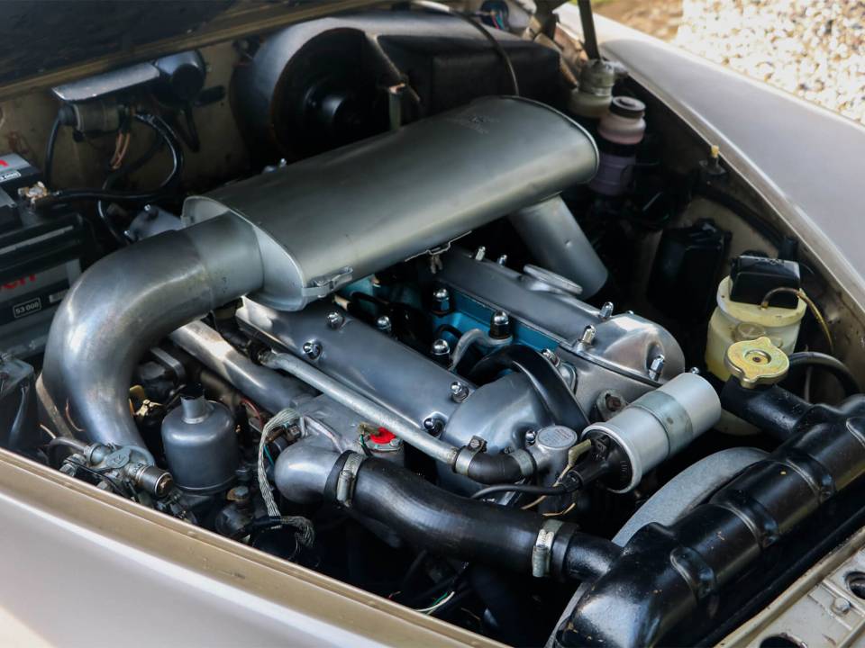 Image 27/27 de Jaguar S-Type 3.8 (1966)