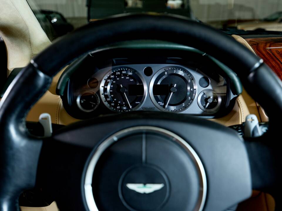 Bild 13/52 von Aston Martin DB 9 Volante (2006)