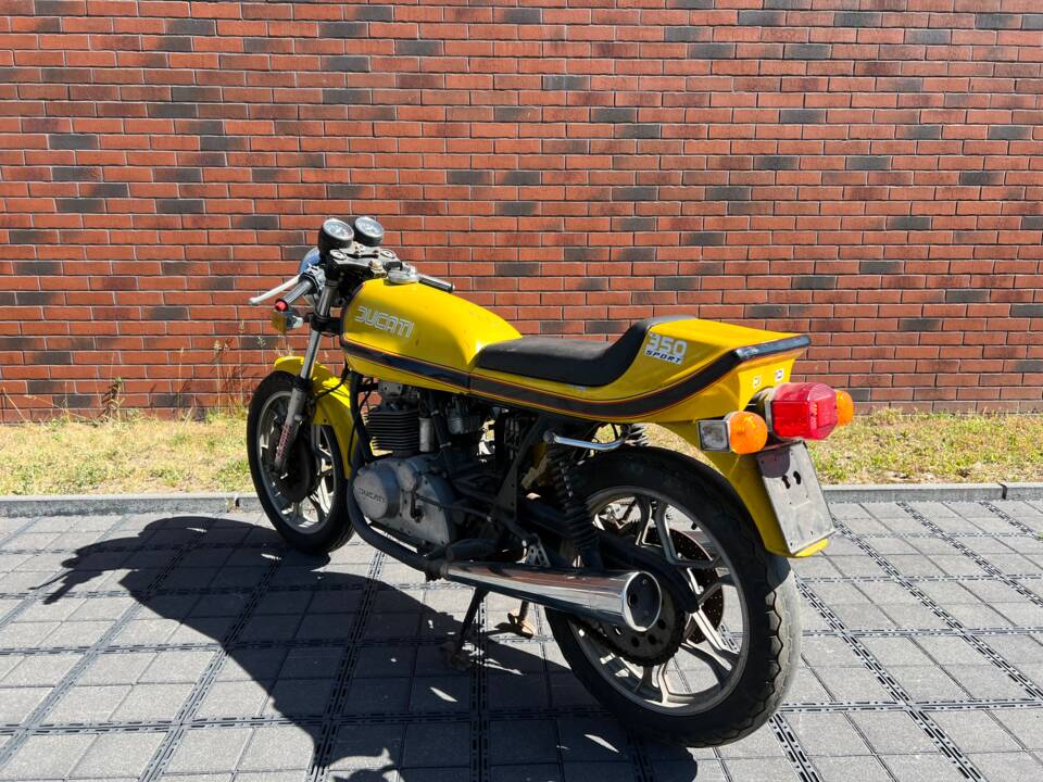 Bild 9/18 von Ducati DUMMY (1977)