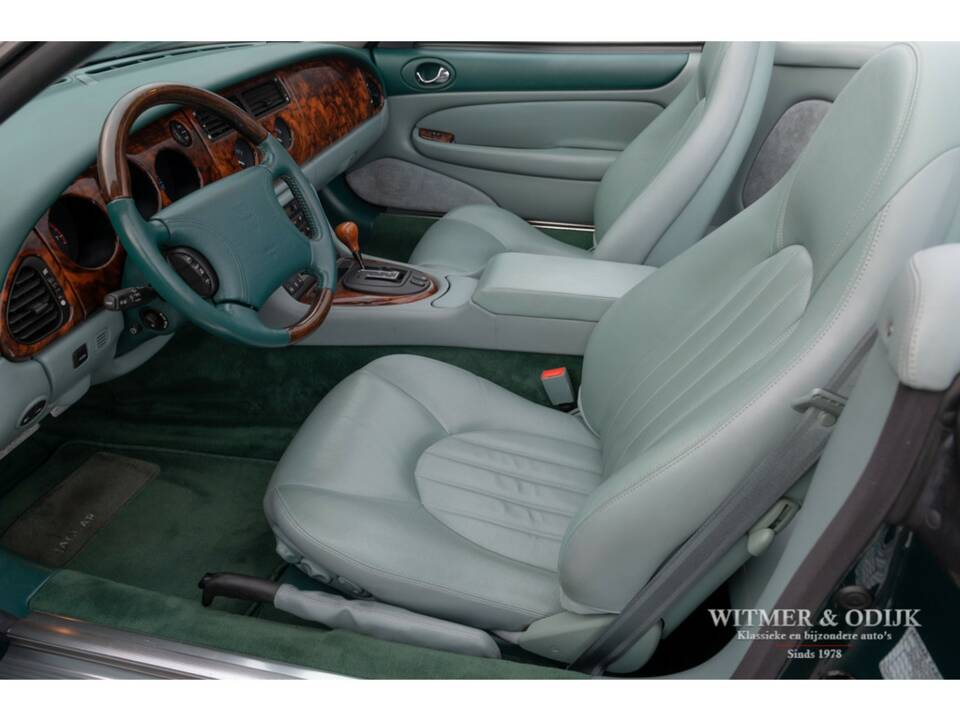Bild 3/33 von Jaguar XKR (1999)
