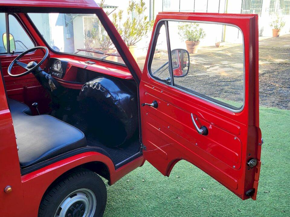 Bild 22/39 von FIAT 900 T&#x2F;E (1978)