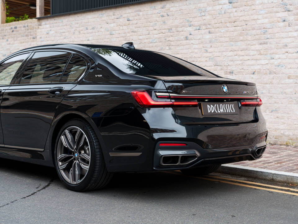 Afbeelding 13/36 van BMW M760Li xDrive (2019)