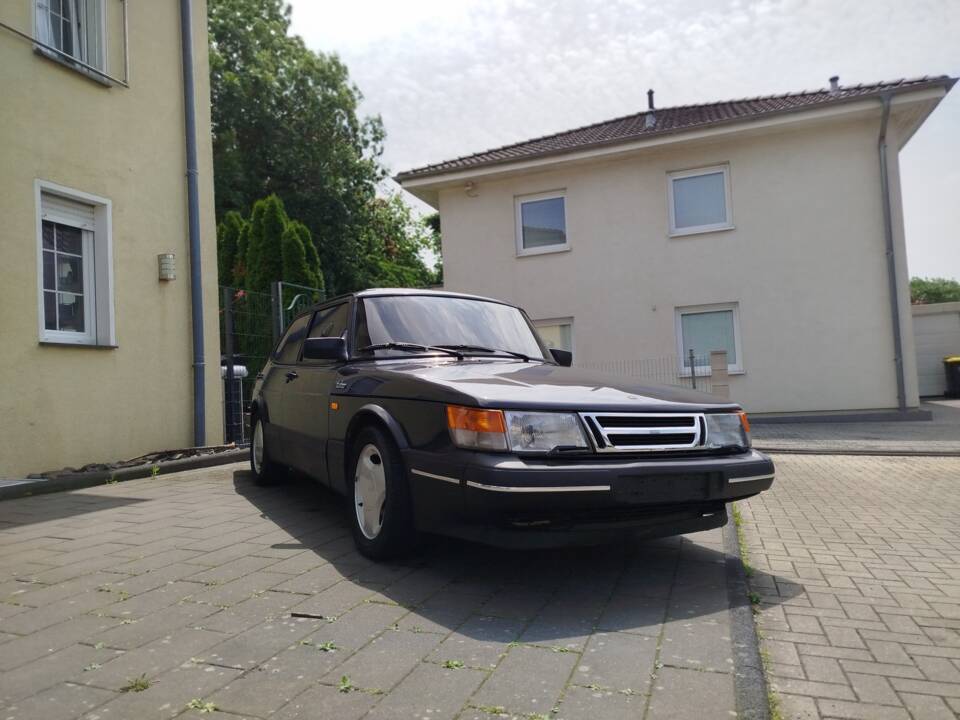Image 2/51 of Saab 900 Turbo (1991)