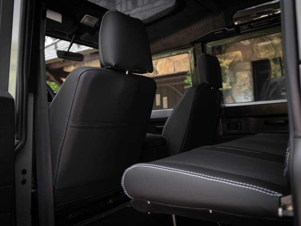 Image 29/67 of Land Rover Defender 110 Turbo Diesel (1999)