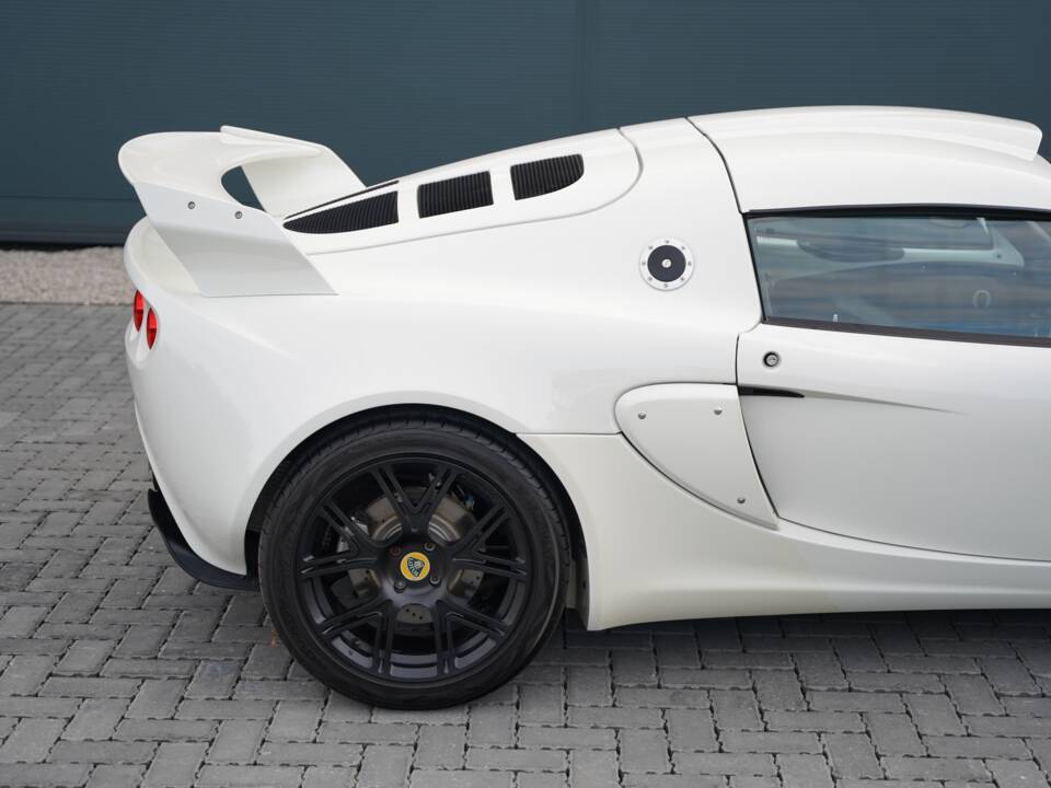 Image 23/50 of Lotus Exige S 240 (2010)