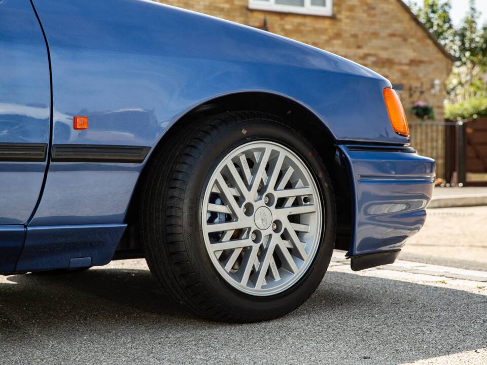 Image 14/30 de Ford Sierra Cosworth (1988)