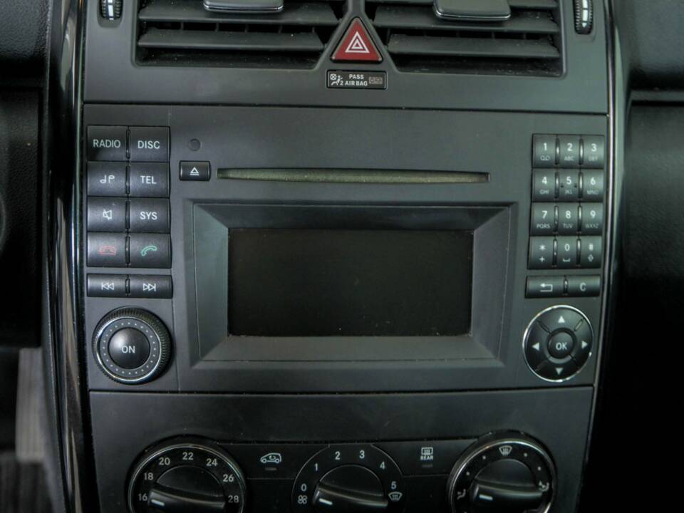 Bild 29/43 von Mercedes-Benz A 160 CDI (2010)