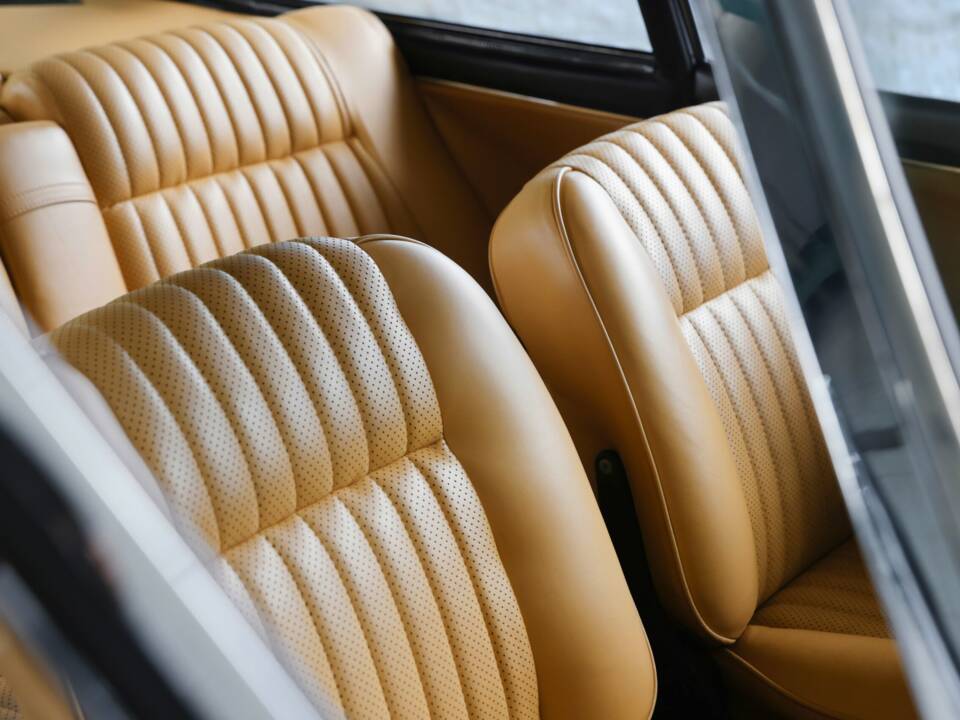 Bild 36/50 von Glas 2600 V8 (1967)
