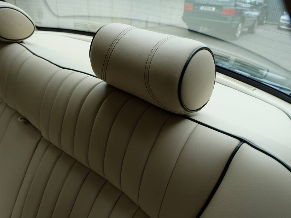 Image 24/77 de Jaguar XJ 40 (XJ-R) (1993)