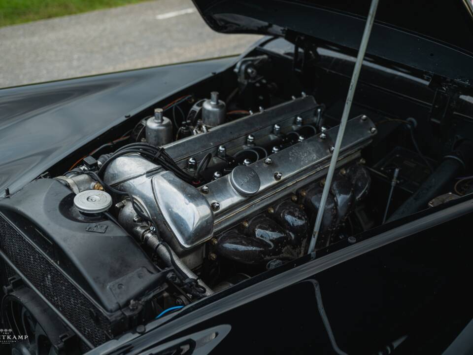 Immagine 19/21 di Jaguar XK 120 OTS (1951)
