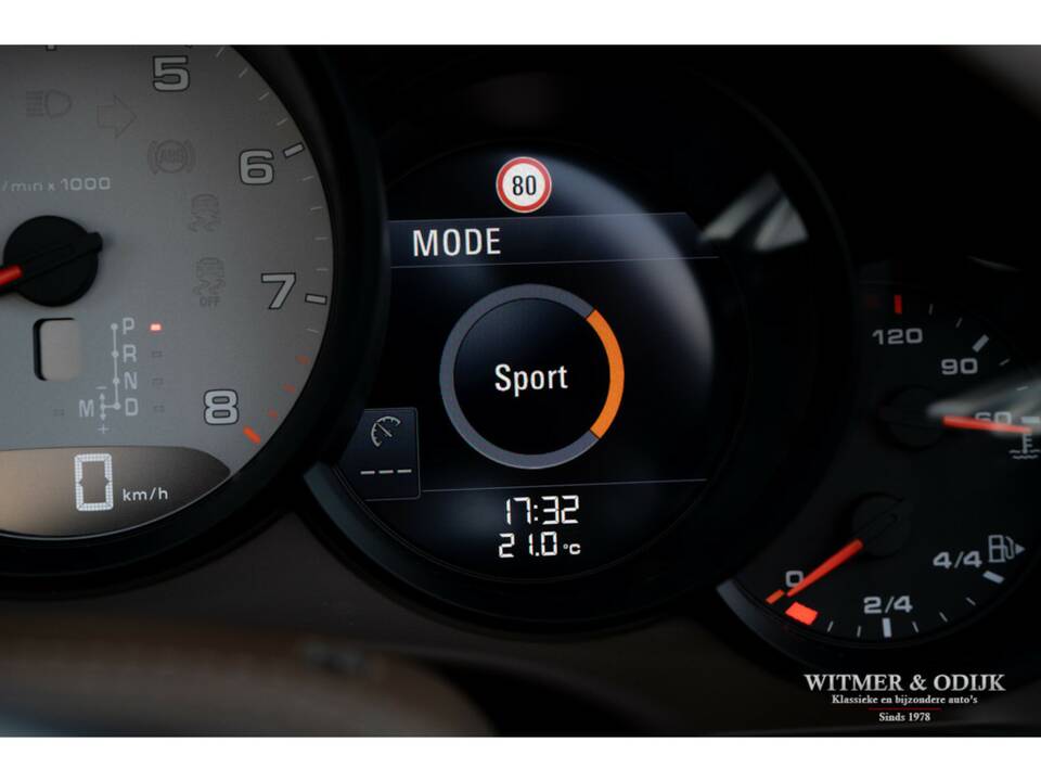 Image 21/36 of Porsche 911 Carrera 4S (2015)