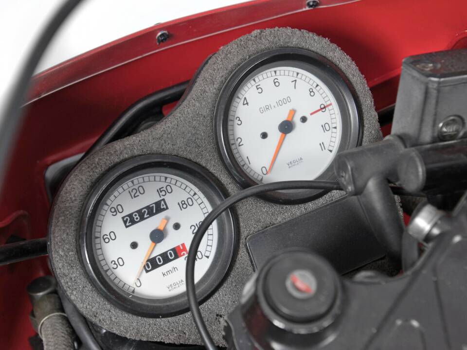 Immagine 11/18 di Ducati DUMMY (1990)