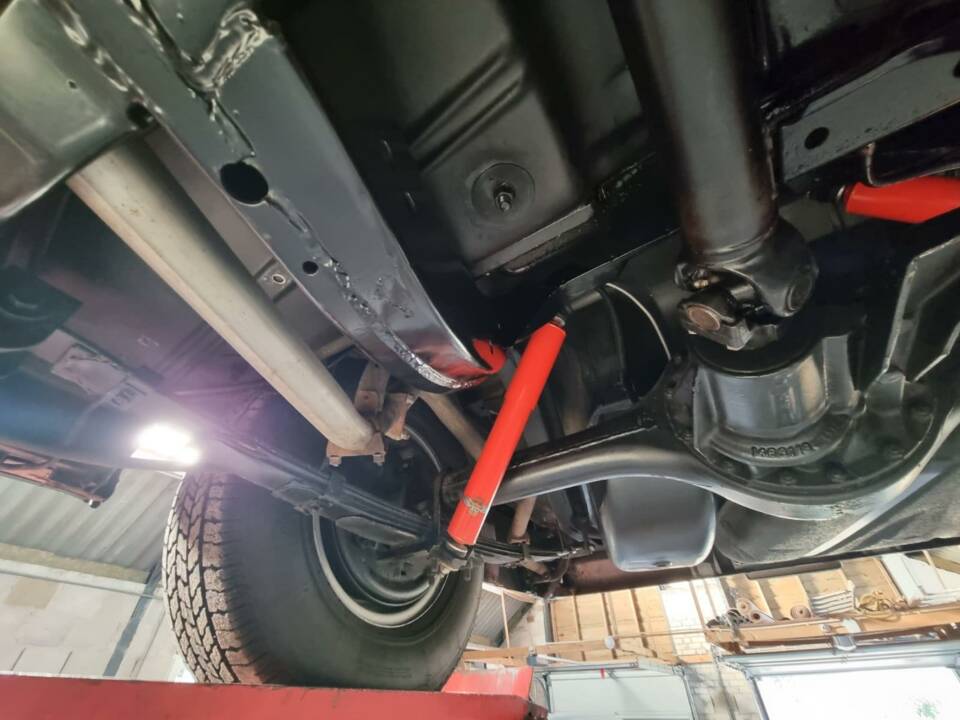 Bild 25/36 von Cadillac 62 Sedan DeVille (1957)