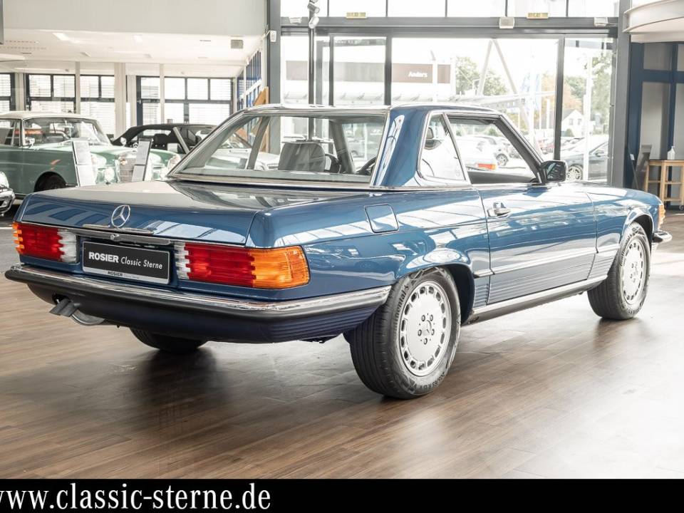 Image 4/15 de Mercedes-Benz 560 SL (1986)