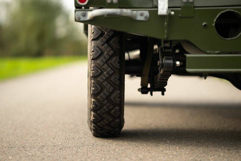 Image 33/48 of Land Rover 80 (1951)