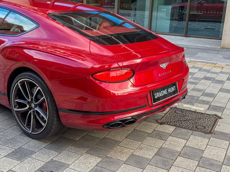 Image 8/44 of Bentley Continental GT V8 (2020)