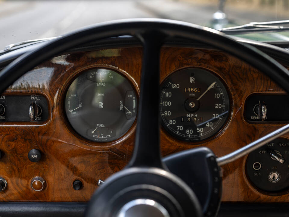 Immagine 15/22 di Rolls-Royce Silver Cloud III &quot;Chinese Eyes&quot; (1964)