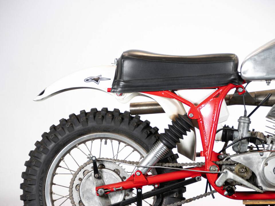 Imagen 29/50 de CZ 250 (1977)