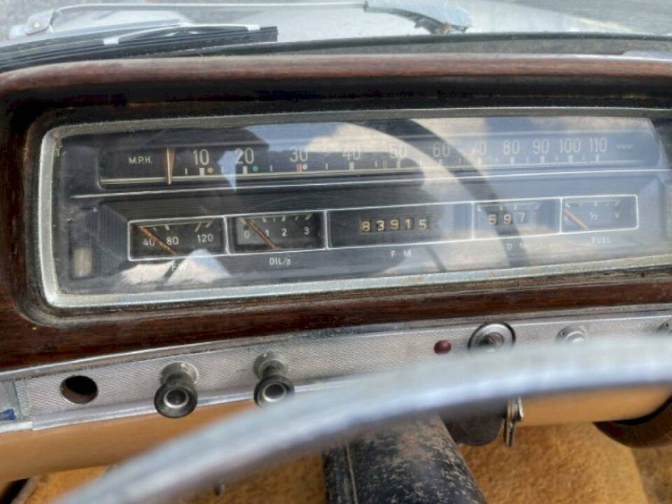 Afbeelding 17/36 van Mercedes-Benz 220 SE Cabriolet (1960)