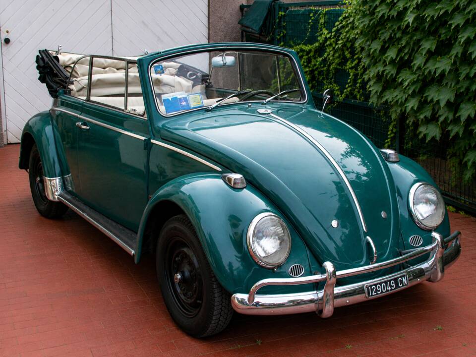 Image 5/81 of Volkswagen Beetle 1200 (1965)