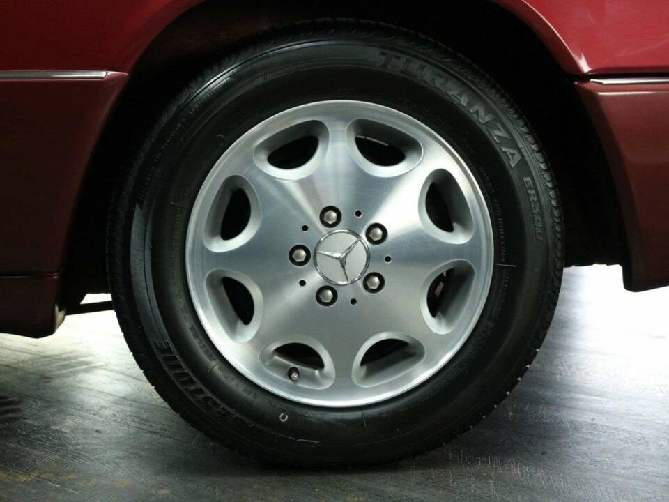Bild 49/50 von Mercedes-Benz 300 CE-24 (1992)