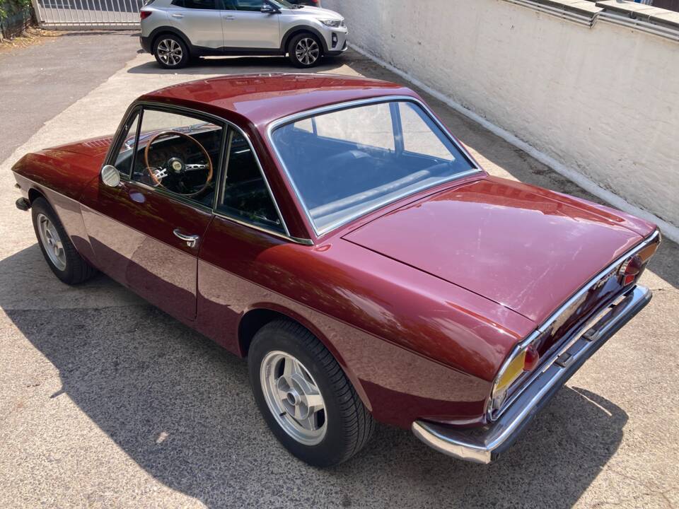 Image 2/13 de Lancia Fulvia Coupe (1971)