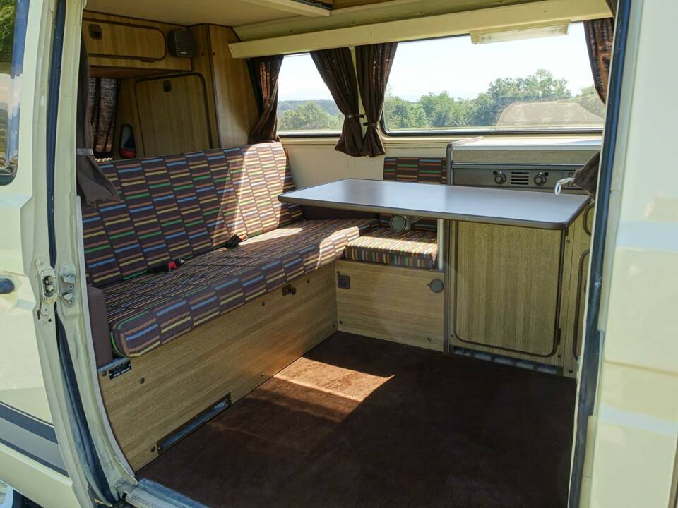 Bild 3/36 von Volkswagen T3 Westfalia Joker 2.0 (1982)