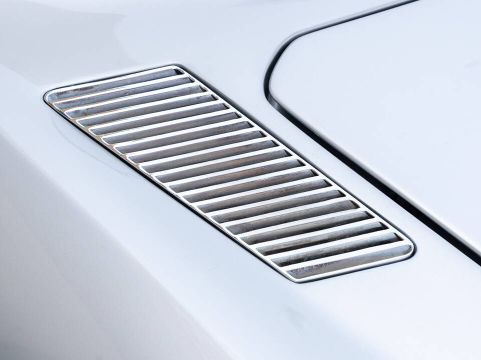 Image 14/69 of Ferrari 365 GT 2+2 (1969)