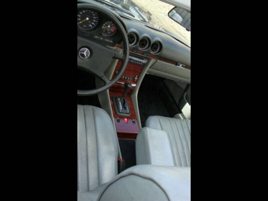 Bild 47/54 von Mercedes-Benz 380 SL (1982)