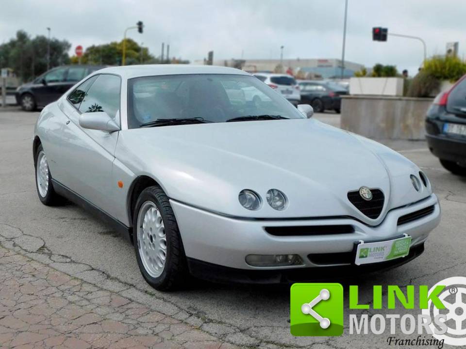 Image 1/10 of Alfa Romeo GTV 2.0 V6 Turbo (1996)