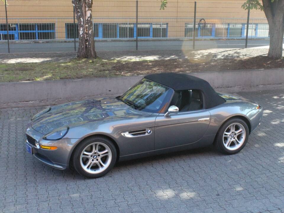 Image 6/27 of BMW Z8 (2001)