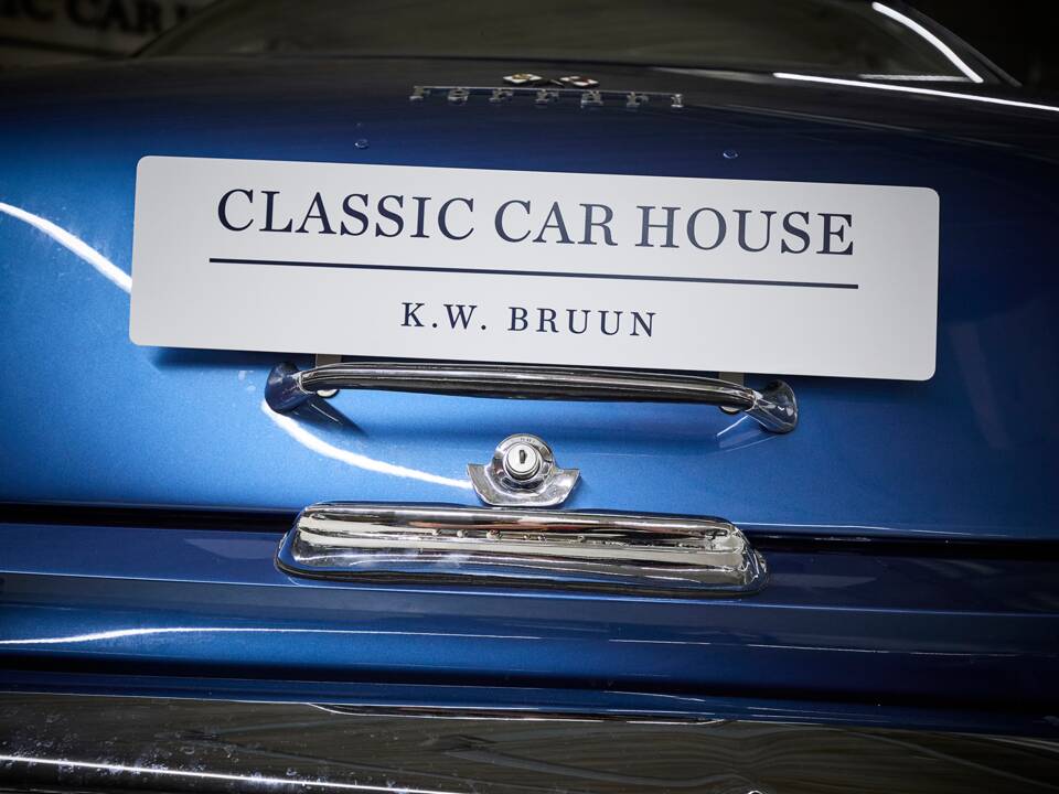 Imagen 52/100 de Ferrari 250 GT 2+2 (1963)