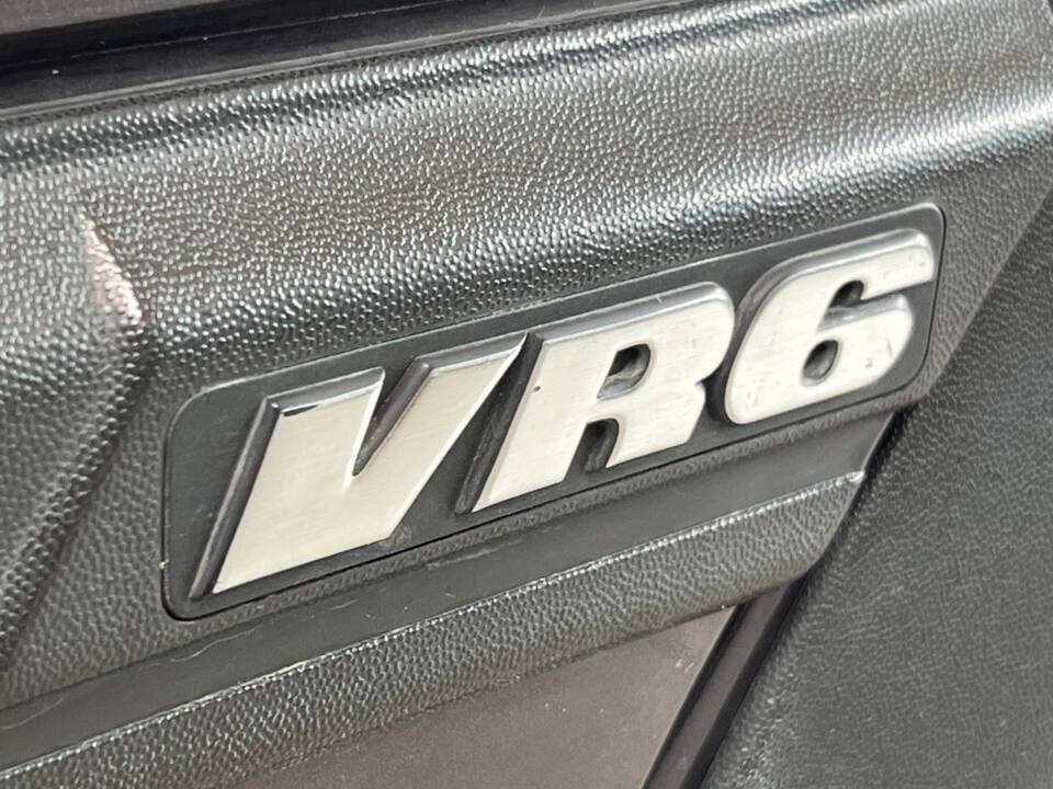 Bild 33/43 von Volkswagen Golf III 2.8 VR6 (1992)