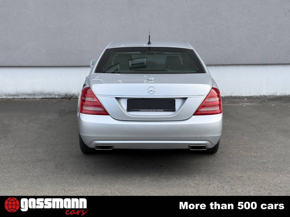 Bild 8/15 von Mercedes-Benz S 450 CDI Guard LWB (2010)